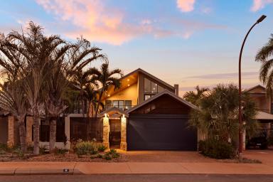 House For Sale - WA - Cable Beach - 6726 - Refined Coastal Luxury in The Heart of Cable Beach  (Image 2)