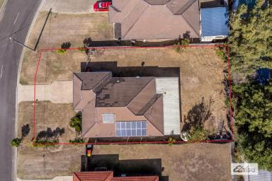 House For Sale - QLD - Forest Hill - 4342 - Modern living with village lifestyle. (Image 2)
