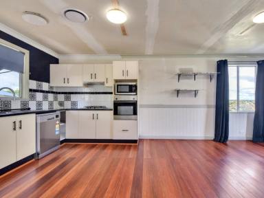 House For Sale - NSW - Young - 2594 - Elevated Home In a Sought-After Location  (Image 2)