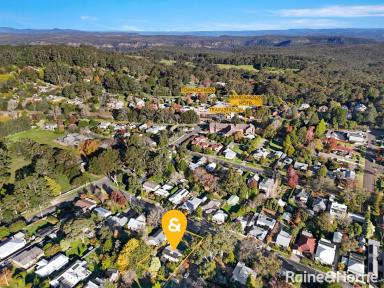 House For Sale - NSW - Bundanoon - 2578 - Charm & Sophistication- Stylish, Light-Filled Living in the Heart of Bundanoon  (Image 2)