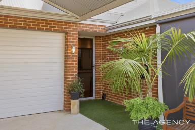 House For Sale - WA - Rockingham - 6168 - Low-Maintenance Living Near the Foreshore  (Image 2)