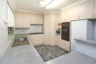 House For Sale - VIC - Irymple - 3498 - Two Homes on One Block! (Image 2)