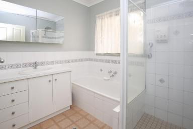 House For Sale - VIC - Irymple - 3498 - Two Homes on One Block! (Image 2)