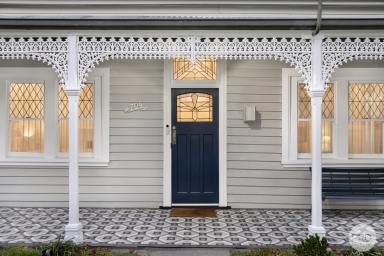 House For Sale - VIC - Soldiers Hill - 3350 - Exquisitely Renovated Period Home In Blue-Chip Soldiers Hill  (Image 2)