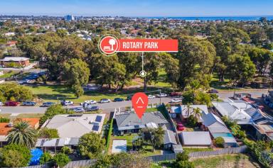 House For Sale - WA - Mandurah - 6210 - COMFORT IN  MANDURAH!!  (Image 2)