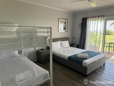Studio For Sale - QLD - Dolphin Heads - 4740 - Oceanfront Studio - Dolphins Heads Resort!  (Image 2)