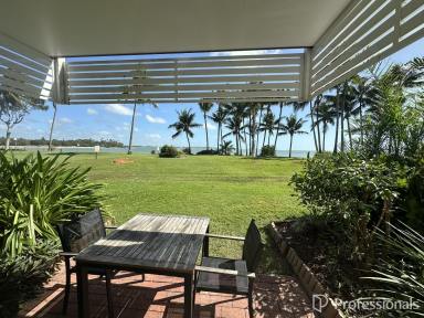 Studio For Sale - QLD - Dolphin Heads - 4740 - Oceanfront Studio - Dolphins Heads Resort!  (Image 2)