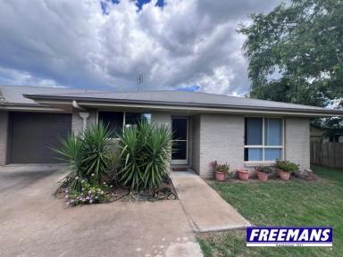 Unit For Sale - QLD - Kingaroy - 4610 - Quite unit at the rear of the complex  (Image 2)