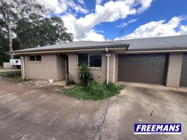 Unit For Sale - QLD - Kingaroy - 4610 - No neighbours on one side  (Image 2)