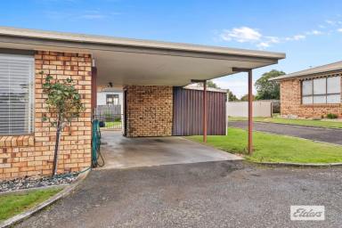 Unit For Sale - TAS - Ulverstone - 7315 - LOW MAINTENANCE 2-BEDROOM BRICK UNIT  (Image 2)
