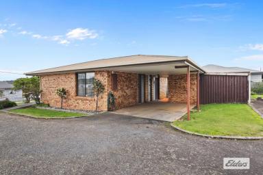Unit For Sale - TAS - Ulverstone - 7315 - LOW MAINTENANCE 2-BEDROOM BRICK UNIT  (Image 2)