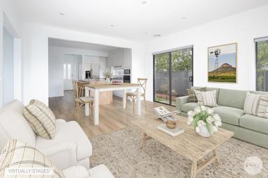 House For Sale - VIC - Redan - 3350 - Contemporary Comfort & Convenience In a Beautifully Renovated Townhouse  (Image 2)