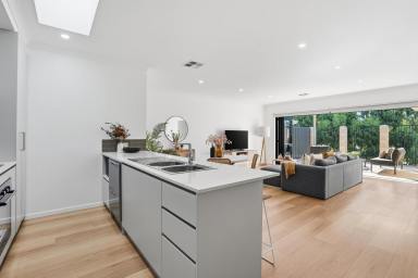House For Sale - WA - Kardinya - 6163 - Your Easy-Care Escape!  (Image 2)