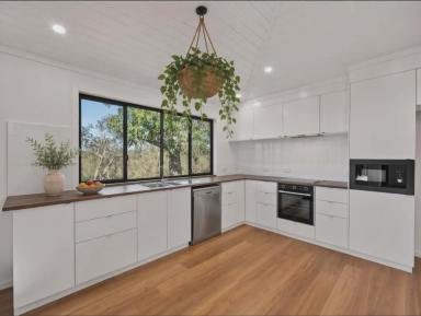House For Sale - QLD - Macleay Island - 4184 - Beautiful as New Home – Stylish Coastal Living with Bay Glimpses  (Image 2)