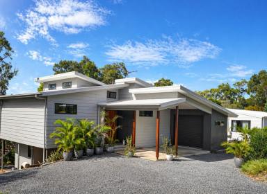 House For Sale - QLD - Macleay Island - 4184 - Beautiful as New Home – Stylish Coastal Living with Bay Glimpses  (Image 2)