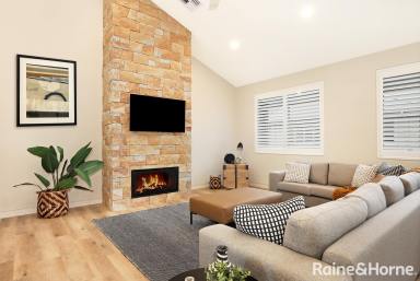 Villa For Sale - NSW - Bowral - 2576 - Bowral Town Centre & Golf Course- Boutique Living  (Image 2)