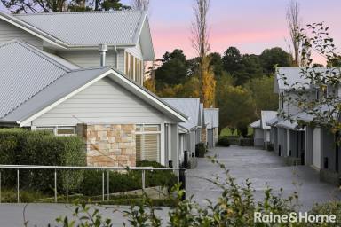 Villa For Sale - NSW - Bowral - 2576 - Bowral Town Centre & Golf Course- Boutique Living  (Image 2)