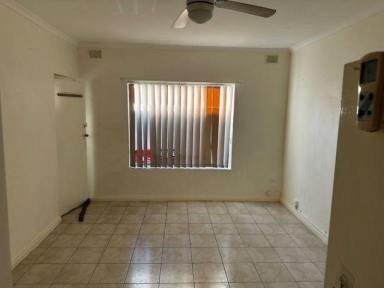 Unit For Lease - SA - Kensington - 5068 - Well located unit close to bus, The Parade Norwood and good schools  (Image 2)