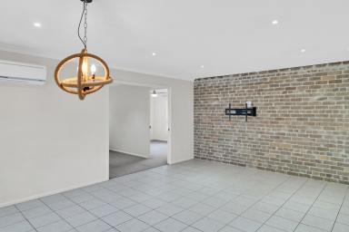 House For Lease - QLD - Wyreema - 4352 - Spacious Family Living with Room for Everyone  (Image 2)