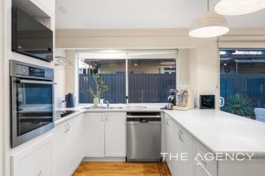 House For Sale - WA - Shoalwater - 6169 - A Rare Shoalwater Coastal Opportunity  (Image 2)