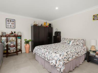 Studio For Lease - NSW - Old Bar - 2430 - MODERN STUDIO UNIT  (Image 2)