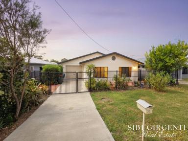 House For Sale - QLD - Mareeba - 4880 - LOW MAINTANCE COMFORT IN A CONVINENT LOCATION  (Image 2)
