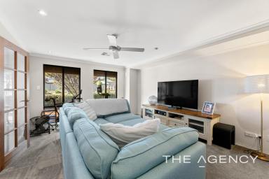 House For Sale - WA - Wellard - 6170 - Move-In Ready Near Shops And Train  (Image 2)