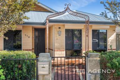 House For Sale - WA - Wellard - 6170 - Move-In Ready Near Shops And Train  (Image 2)