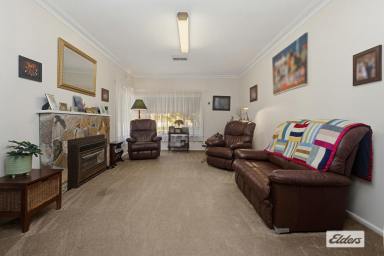 House For Sale - VIC - Kennington - 3550 - Spacious and Elegant in Enviable Locale (Image 2)