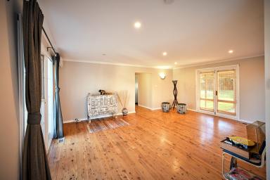 House For Sale - NSW - Murrumbateman - 2582 - A Charming Village Cottage on 1,000 m² in the Heart of Murrumbateman  (Image 2)