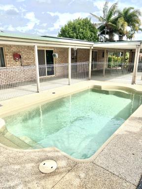 House For Lease - QLD - Rural View - 4740 - LARGE FAMILY HOME IN RURAL VIEW  (Image 2)