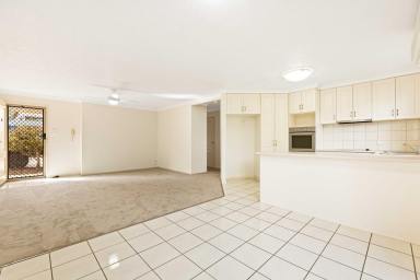 Unit For Sale - QLD - Rockville - 4350 - Secure Gated Complex - Tidy Three Bedroom Unit!  (Image 2)