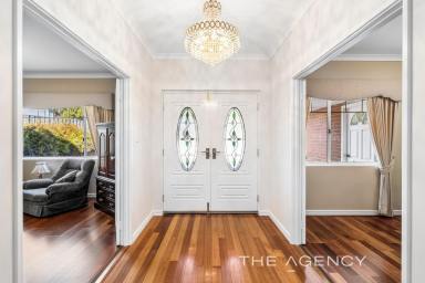 House For Sale - WA - Hillarys - 6025 - When Endless Space Meets Scenic Serenity!  (Image 2)