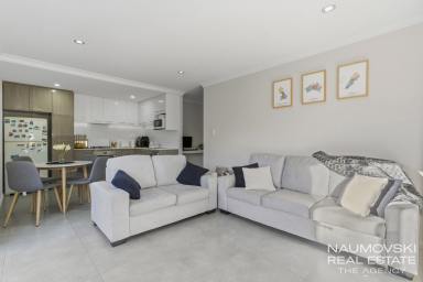 House For Sale - WA - Nollamara - 6061 - HIGH QUALITY! LOW MAINTENANCE! APARTMENT LIVING!  (Image 2)