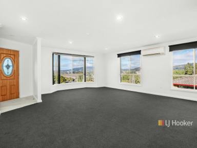 House For Lease - TAS - Miandetta - 7310 - Fresh and Newly Renovated  (Image 2)