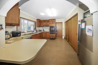 House For Sale - NSW - Tumut - 2720 - Centrally Located Gem  (Image 2)