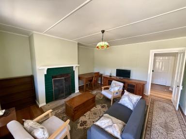 House For Lease - NSW - Bowenfels - 2790 - Charming Fully Furnished Cottage in Peaceful Bowenfels  (Image 2)