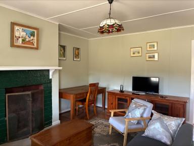 House Leased - NSW - Bowenfels - 2790 - Charming Fully Furnished Cottage in Peaceful Bowenfels  (Image 2)