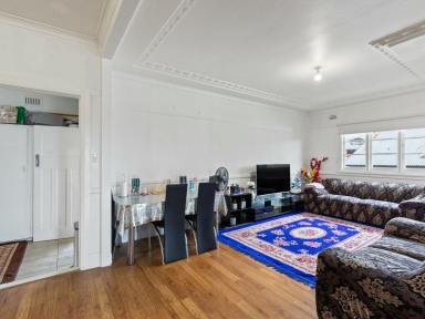 House For Sale - NSW - Bega - 2550 - YOUR IDEAL RESIDENTIAL INVESTMENT!  (Image 2)