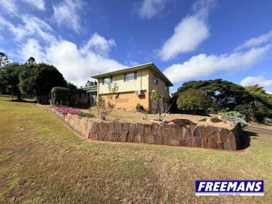 House For Sale - QLD - Kingaroy - 4610 - Split level home with Bunya Mountain views  (Image 2)