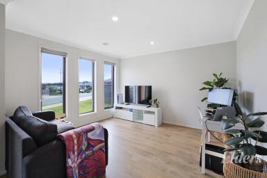 House For Sale - VIC - Warragul - 3820 - Comfort, Convenience & Space - The Perfect Warragul Family Home  (Image 2)