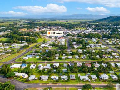 House For Sale - QLD - Tully - 4854 - Great Value, Space & Potential - in town!  (Image 2)