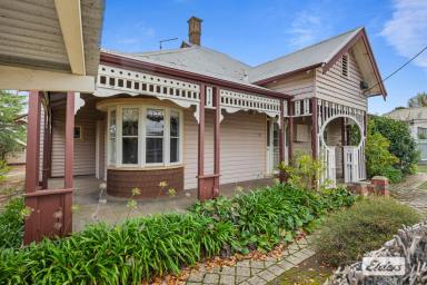 House For Sale - VIC - Stawell - 3380 - Cherished Historic Family Home  (Image 2)