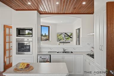 House For Sale - WA - Warnbro - 6169 - Two Houses in One Price – A Rare Opportunity for Large & Extended Families  (Image 2)