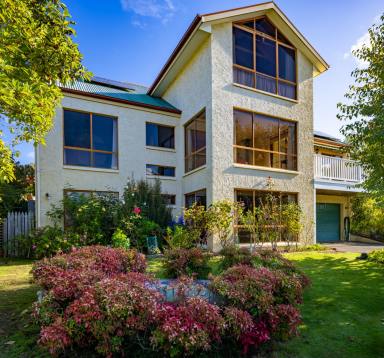 House For Sale - TAS - Lanena - 7275 - Perched on Paringa  (Image 2)