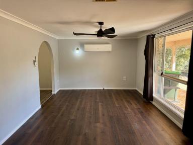 House For Sale - NSW - Moree - 2400 - Comfortable Living in Sought-After Amaroo  (Image 2)