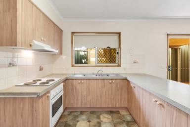 House For Sale - VIC - Mildura - 3500 - A Quality Townhouse Offering Lifestyle & Convenience  (Image 2)