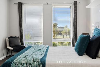 House For Sale - WA - Sinagra - 6065 - 3 BEDROOM PLUS STUDY & THEATRE ON 401SQM  (Image 2)