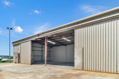 Industrial/Warehouse For Lease - QLD - Rockville - 4350 - Large Shed Close to City Center  (Image 2)