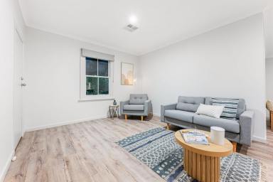 House For Sale - VIC - Mildura - 3500 - CHARM, CHARACTER & BANG UP TO DATE!  (Image 2)